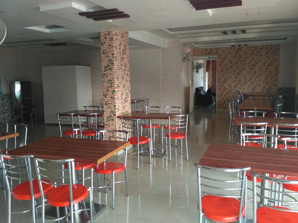 Ranjangaon Ganpati Hotel Morya Garden Ranjangaon מראה חיצוני תמונה